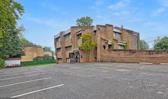 4200 DANIELS Ave, Annandale, VA 22003