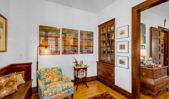 119 Washington St, Bay St. Louis, MS 39520