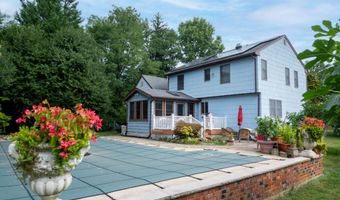 34 Michele Dr, Middletown, NJ 07748