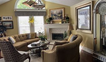 7386 Lake Lakota Pl, Indianapolis, IN 46217