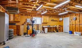 5621 E Blue Jay Rd, Kingman, AZ 86401