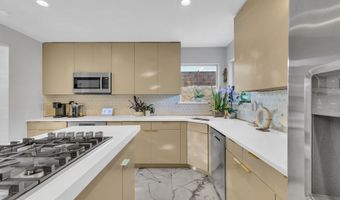 448 Emerald Pass Ave, Horizon City, TX 79928