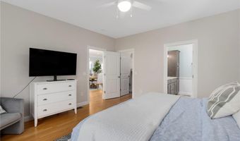 161 Seawynds Dr, North Kingstown, RI 02852