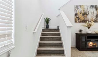 5653 DEL CORONADO Dr, Apollo Beach, FL 33572