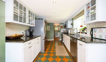 1559 W Shore Rd, Cabot, VT 05647