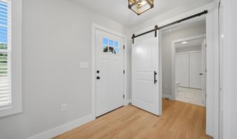 8 Robin Way 7, Chester, NH 03036