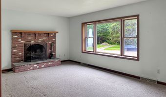 32 Starr Rd, Colchester, CT 06415