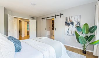 3532 Meadow Grove Trl, Ann Arbor, MI 48108