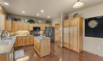 50 Bellflower Ct, Blanchard, ID 83804