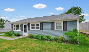 29 Rosedale Dr, Bristol, RI 02809