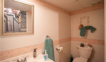 905 Roosevelt Ave, Aliquippa, PA 15001