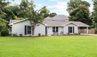 111 CARTER St, Auburn, AL 36830