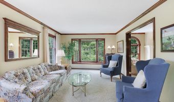 450 Eldridge Rd, Aurora, OH 44202