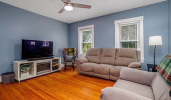 15 Central St, Ashburnham, MA 01430