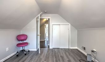 150 Hillcrest Rd, Bridgeport, CT 06606