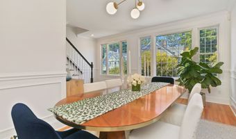 67 Thorpe St 67, Fairfield, CT 06824