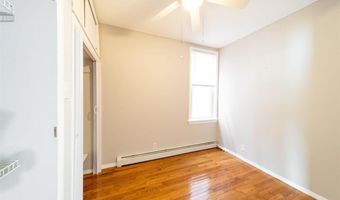14 MEADOW St, Bayonne, NJ 07002