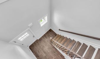 512 Seaman Ave, Beachwood, NJ 08722