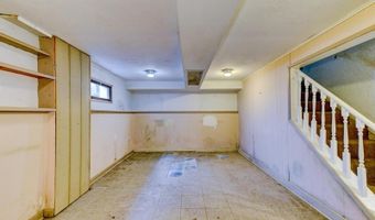 16 Lenape Ave, Andover, NJ 07860