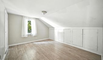 133 Riverside Dr, Augusta, ME 04330