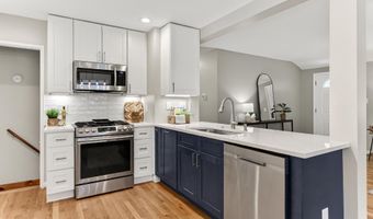 6927 FERN Ln, Annandale, VA 22003