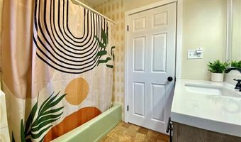 28 White Pkwy, North Smithfield, RI 02896