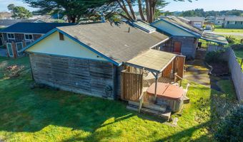 1260 JACKSON Ave SW, Bandon, OR 97411