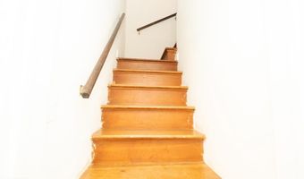 1037 16TH St S, Arlington, VA 22202