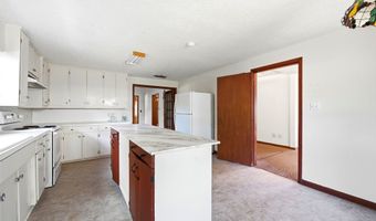 34 7th St, Apalachicola, FL 32320