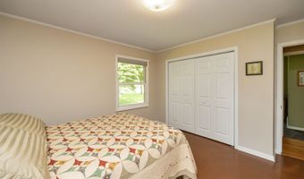 204 E Madison Dr, Polk City, IA 50226