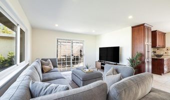 2206 Stinson St, Simi Valley, CA 93065