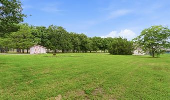 7512 Woodland Dr, Alvarado, TX 76009