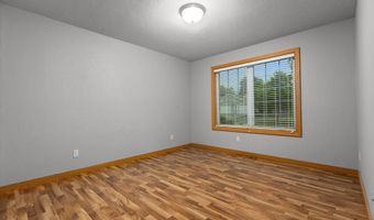 4013 E BENVALLEY Dr, Appleton, WI 54913
