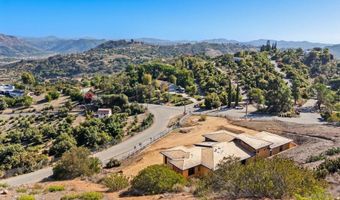3916 Citrus Dr, Fallbrook, CA 92028