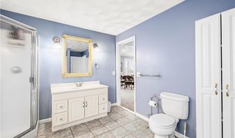 16 Elm Ave, Narragansett, RI 02882