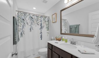 4142 Crest Ridge Ln, Boiling Springs, SC 29316
