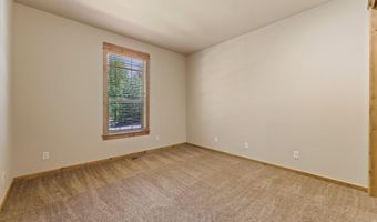 60826 Goldenwood Loop, Bend, OR 97702