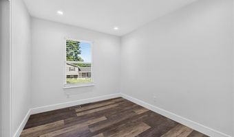 3878 Crystal Wood Dr, Arnold, MO 63010