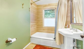 127 Jonestown Rd, Asheville, NC 28804