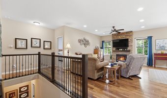 617 Timberview Dr, Adel, IA 50003