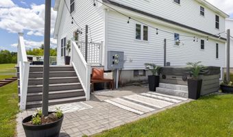 37 Trolly Farm Way, Falmouth, ME 04105