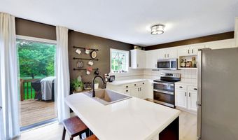 416 Country Hills Dr, Augusta, KS 67010