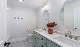21 Bailey Pond Ln 21, Amesbury, MA 01913