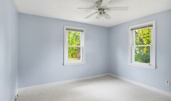122 Southwick St, Agawam, MA 01030