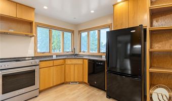 911 Princeton Ave, Billings, MT 59102