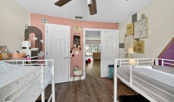 909 HEATHERBROOK Dr, Auburndale, FL 33823