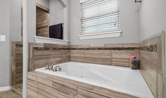 4002 SW Flatrock Cv, Bentonville, AR 72713