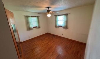 900 Rainbow Dr, Albany, KY 42602