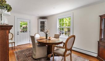 50 Clipper Way, Bristol, RI 02809