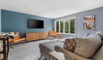 99 Birkdale Rd, Bedford, NH 03110